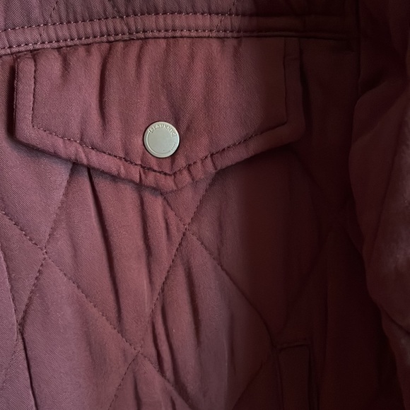 Like New Blank NYC Cropped Quilted Shirt Jacket - Picture 4 of 4